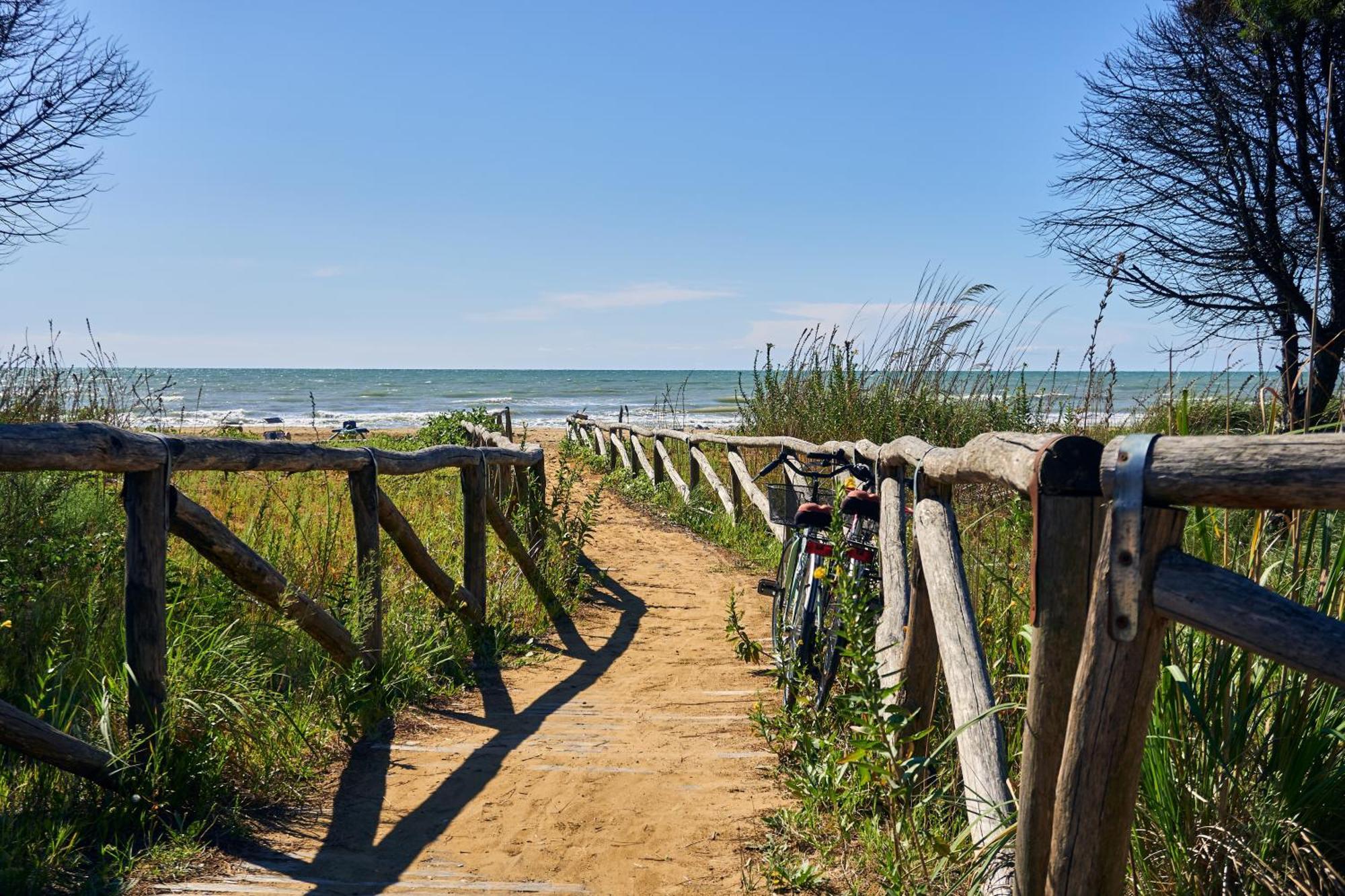 Gorgeous Flat With Terrace - Beahost Apartment Bibione